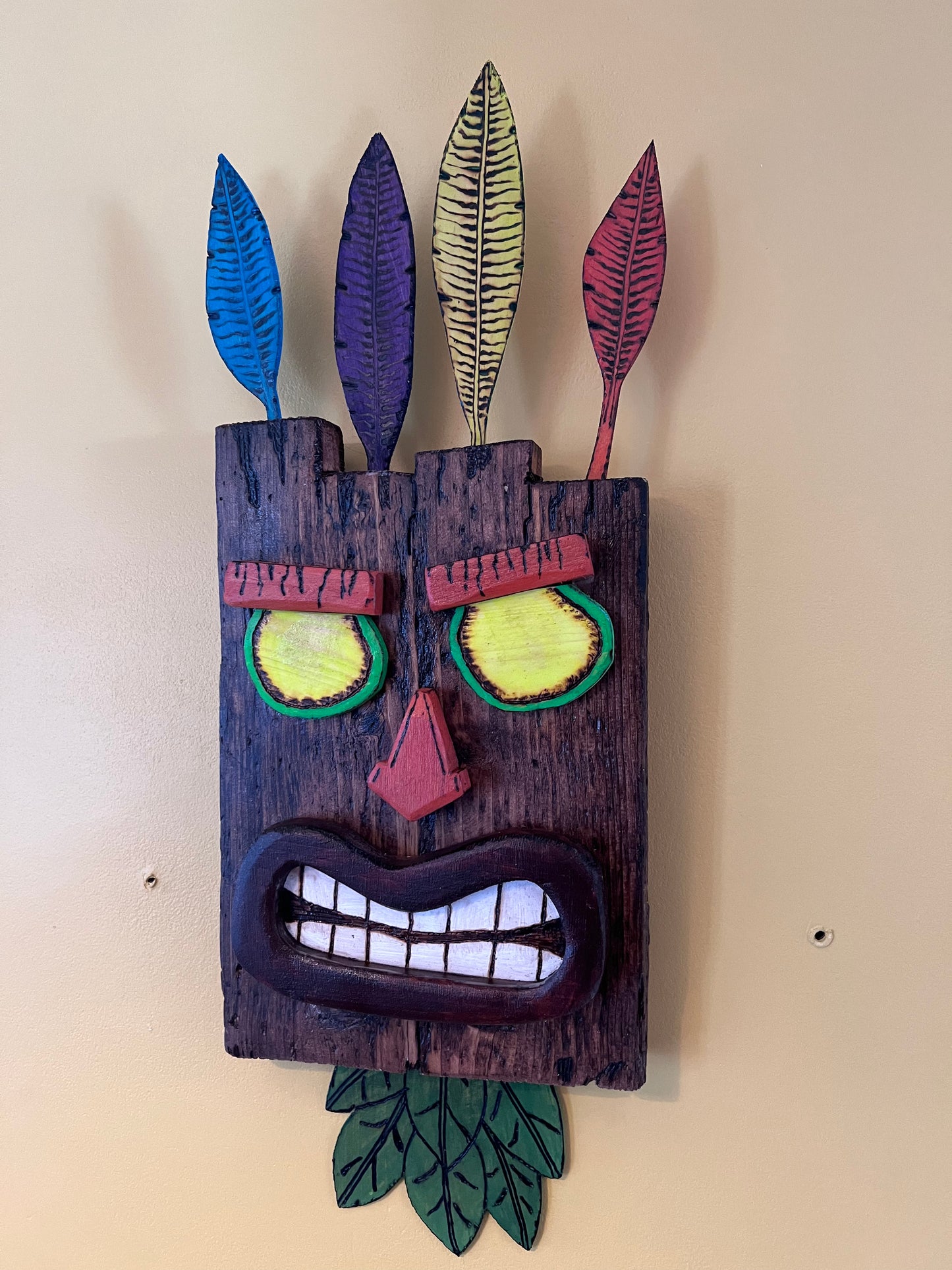 Aku Aku mask. Crash Bandicoot