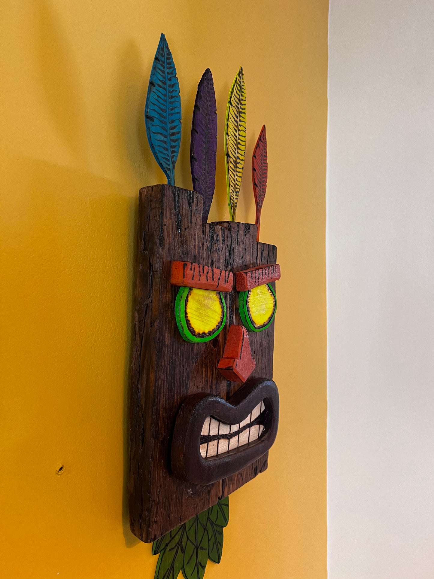 Aku Aku mask. Crash Bandicoot