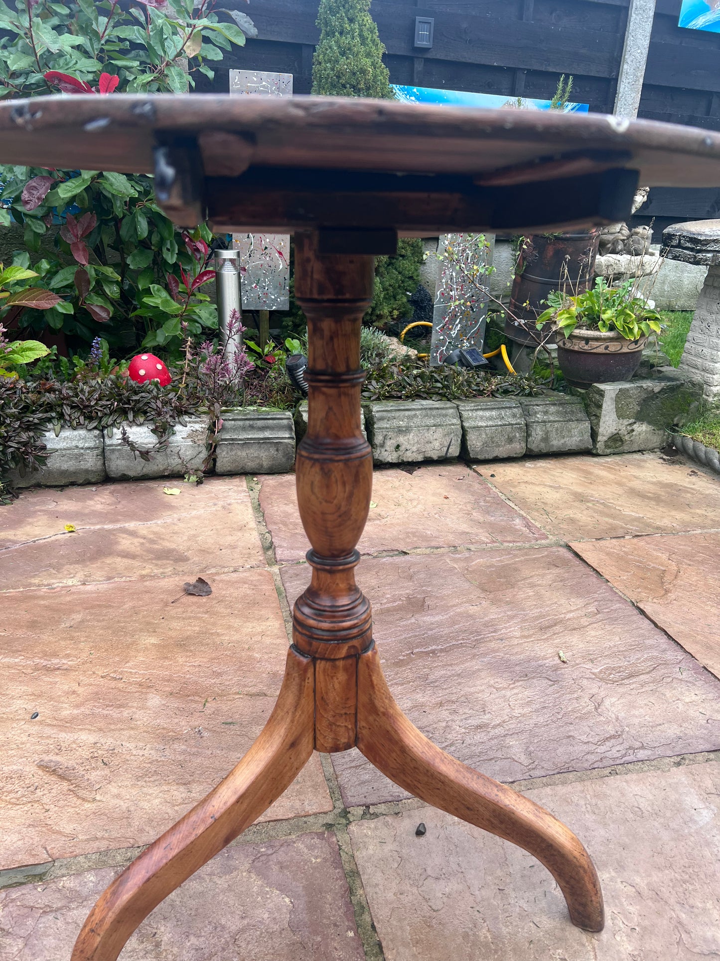 Oak tilt table