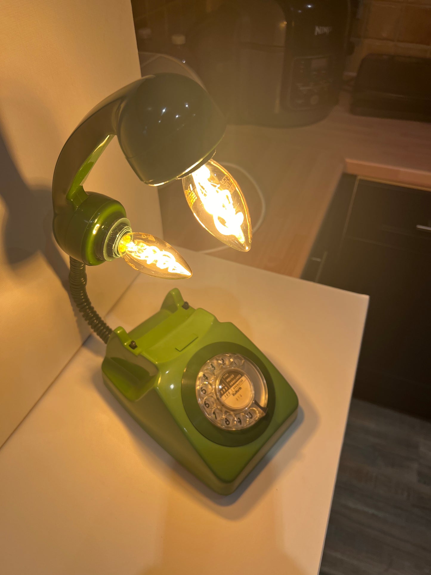 Telephone lamp