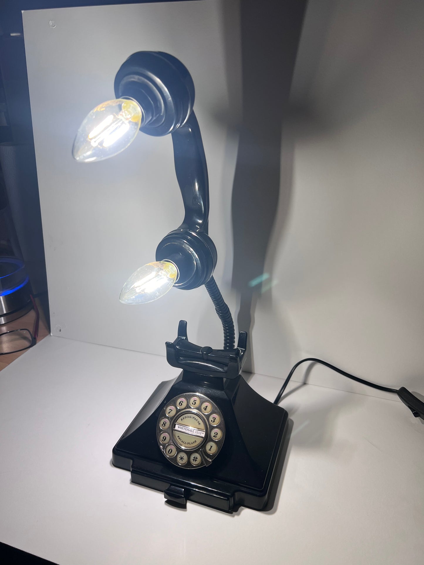 Telephone light