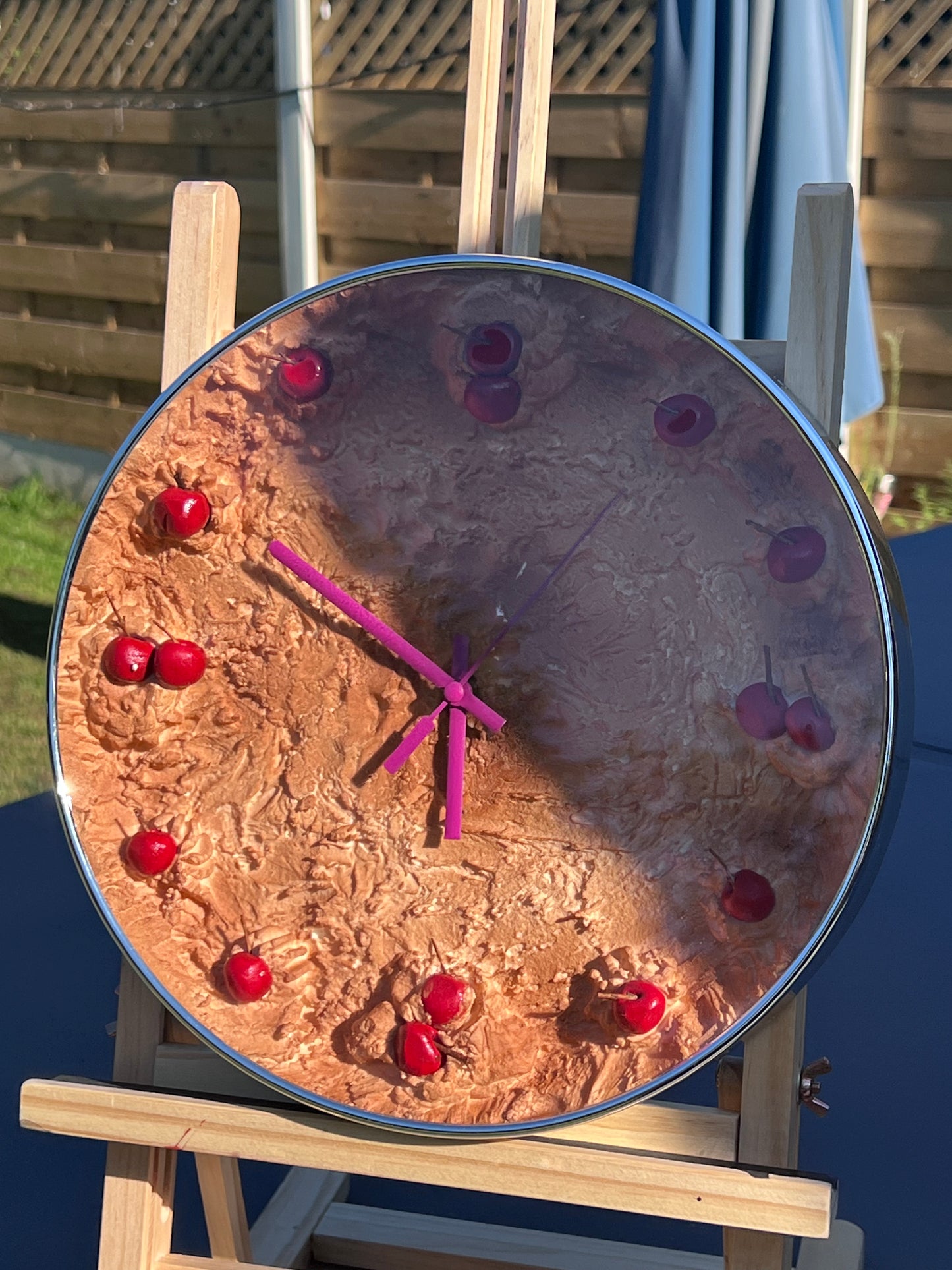 Cherry Pie clock