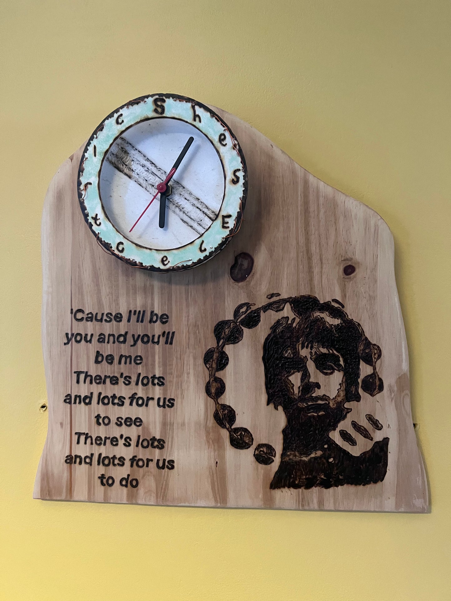 Noel Gallagher clock